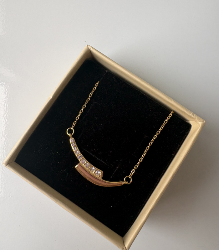 Curved Spark Necklace